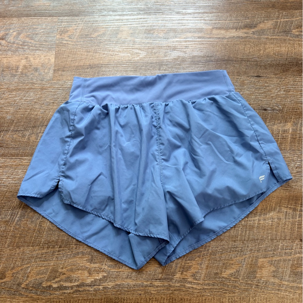 Fabletics sun chaser short 3”